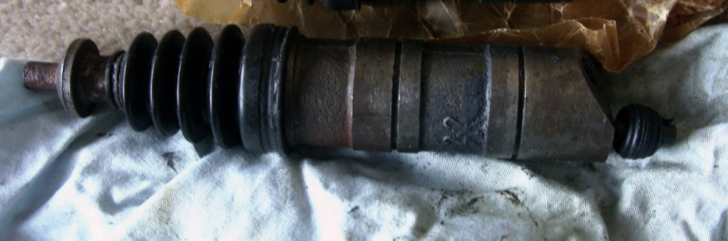 Nehmerzylinder alt.png