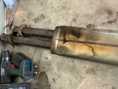 CA12964B-16A3-4D20-A6D7-38C255375947.jpeg (166.52 KiB) 6445 mal betrachtet aufgeplatzter Vorschalldämpfer