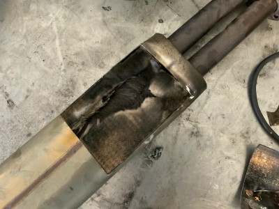 F9DC36E2-28C3-445C-AC9C-C3DD51332BEA.jpeg (177.7 KiB) 6446 mal betrachtet aufgeplatzter Vorschalldämpfer