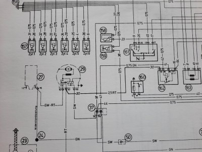 E9 Schaltplan Einspritzanlage.jpg (107.41 KiB) 5296 mal betrachtet Quelle: Rep.Anleitung 258 259 Seite 170 Verlag Bucheli