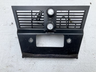 AC Front Plate_letters_EN.jpg