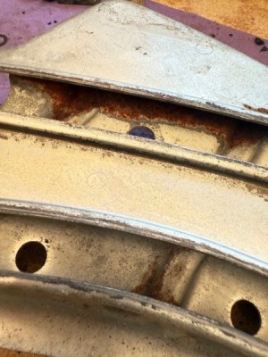 Korrosion_Fuehrungsschiene3.jpg