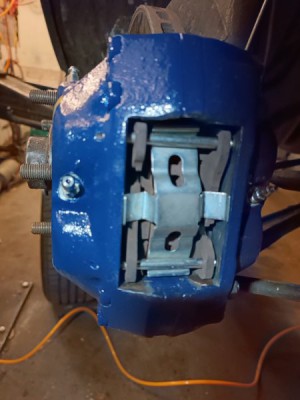 e9-bremse3.jpg (42.63 KiB) 7681 mal betrachtet e9-bremse3.jpg